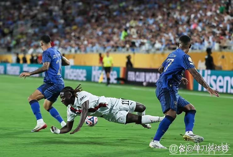 皇马飞翼世俱杯首战失利：防守失位频频，12次丢球权成败笔