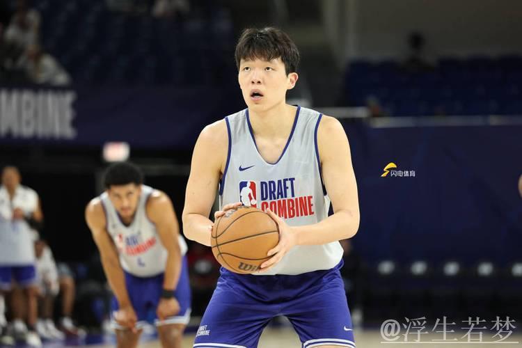 杨瀚森:期待踏入NBA赛场 杨瀚森:期待踏入NBA赛场